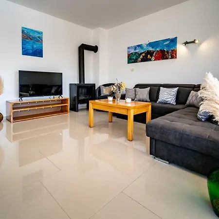 Cyprian By Guide Villa Kampor