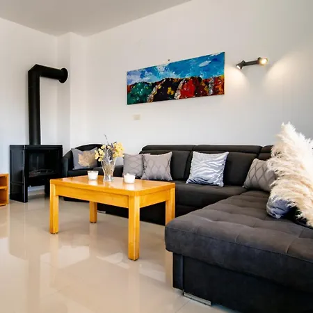 Cyprian By Guide Kampor