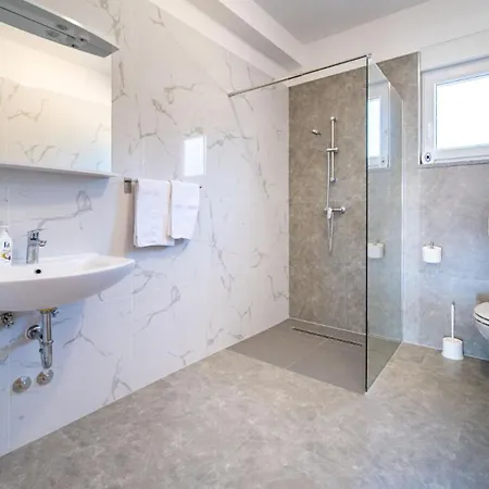 Cyprian By Guide * Kampor